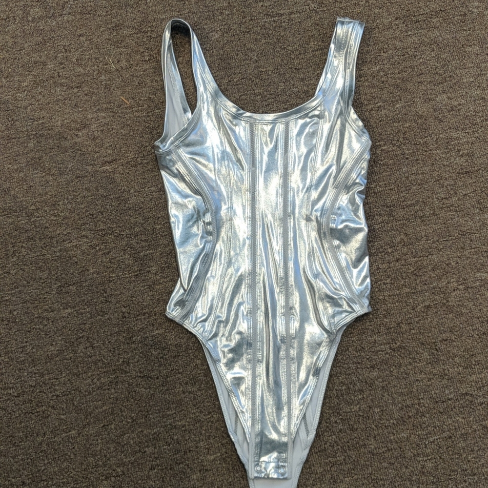 Silver Good American bodysuit